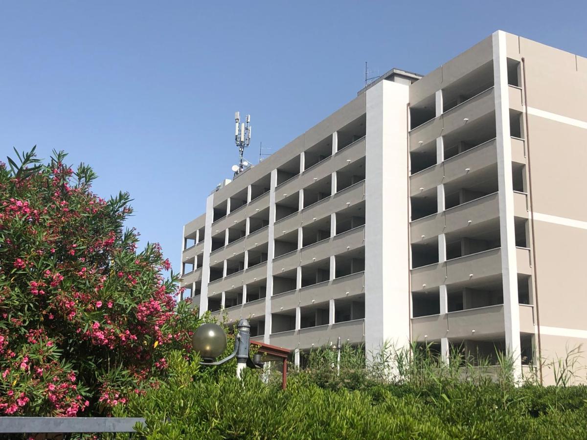 Belvedere Lido Adriano Apartment Exterior photo